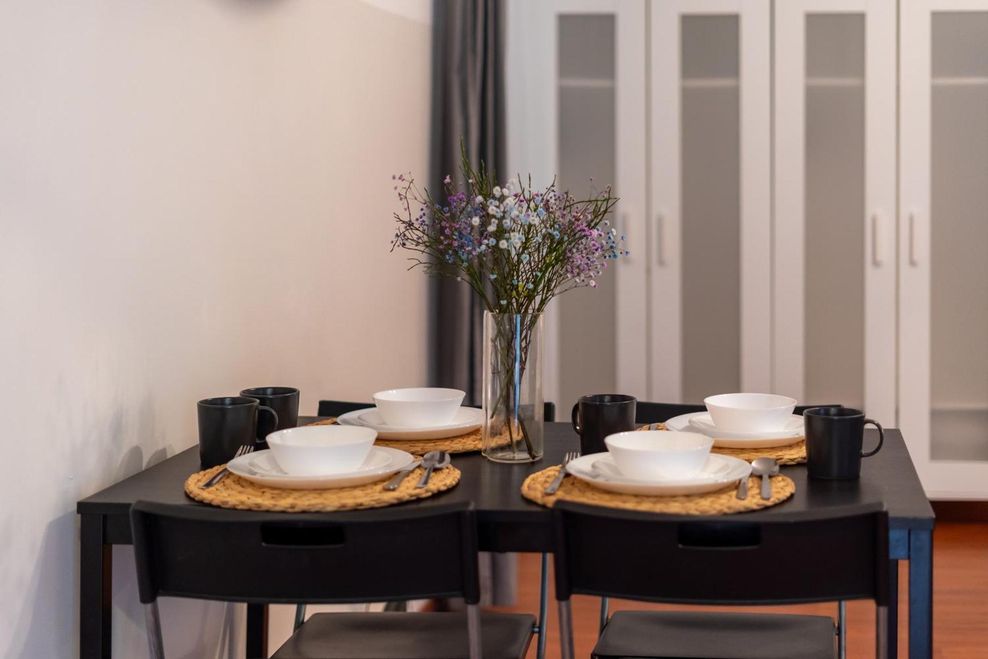 Cozy Apartment In Akacfa Street Budapest Ngoại thất bức ảnh