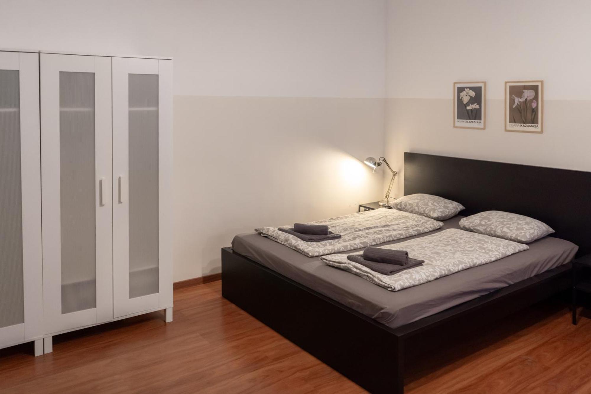 Cozy Apartment In Akacfa Street Budapest Ngoại thất bức ảnh