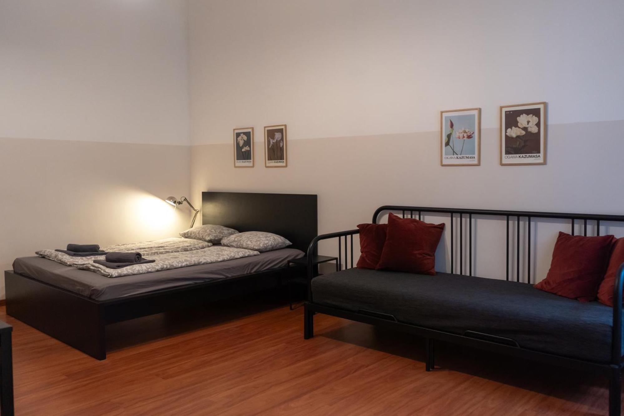 Cozy Apartment In Akacfa Street Budapest Ngoại thất bức ảnh
