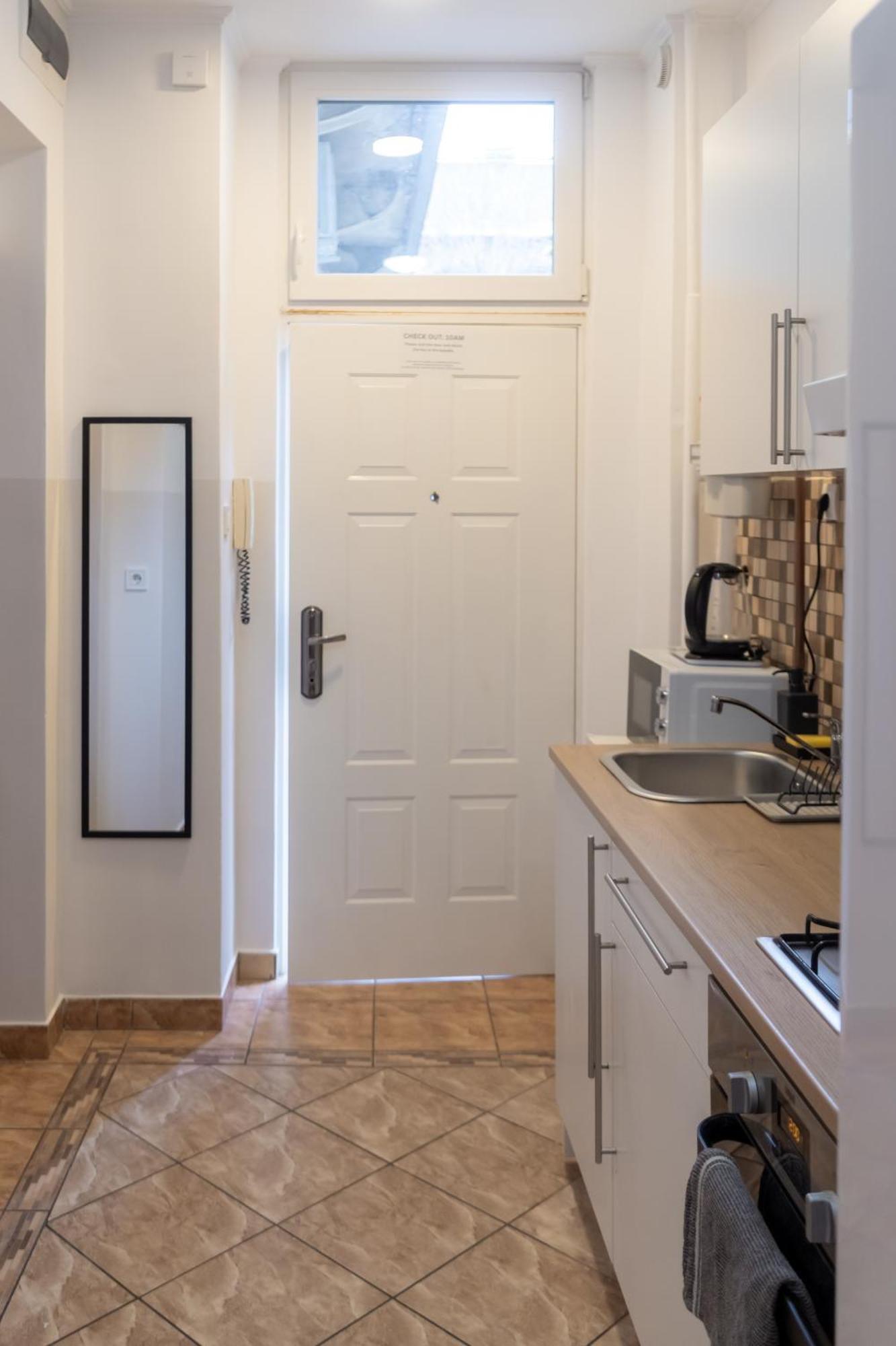 Cozy Apartment In Akacfa Street Budapest Ngoại thất bức ảnh