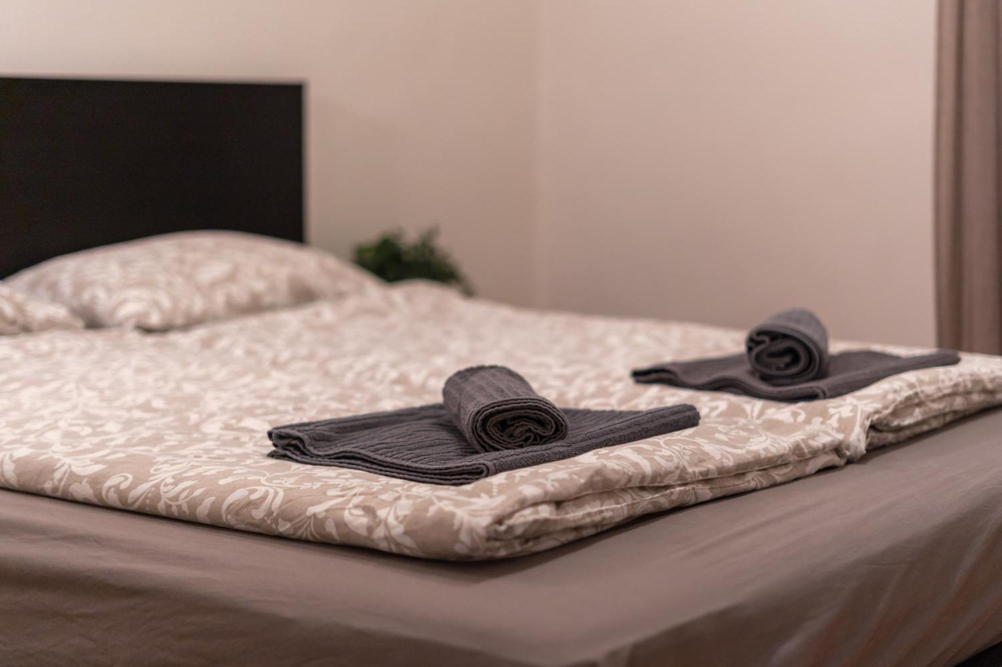 Cozy Apartment In Akacfa Street Budapest Ngoại thất bức ảnh